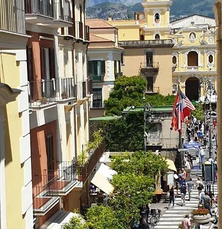 Bed & Breakfast Maison D'art Sorrento